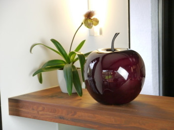 Deko-Apfel in Hochglanz rot