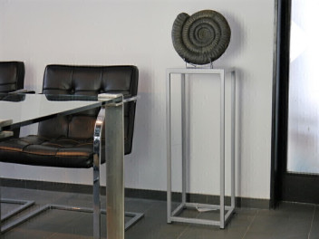 Pflanzgestell für Pflanzkübel, hellgrau - jetzt reduziert 30x30x60