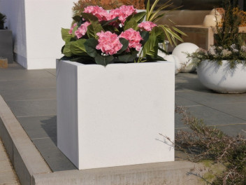 Pflanzkübel SUPREMO, Fiberglas weiß 40x40x40