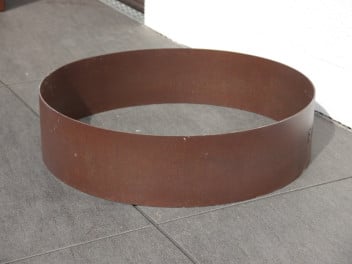 Standteile / Sockel aus Cortenstahl Ø20x6