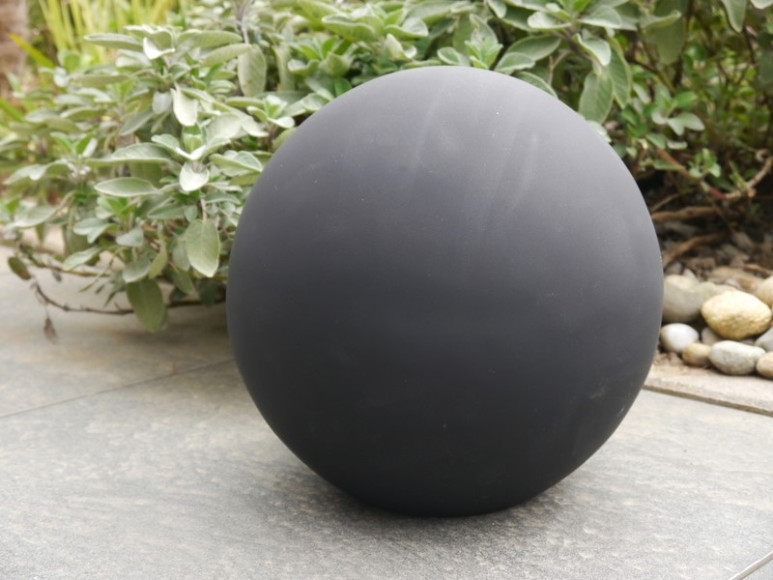 Dekokugel aus Fiberglas in schwarz (matt) 50