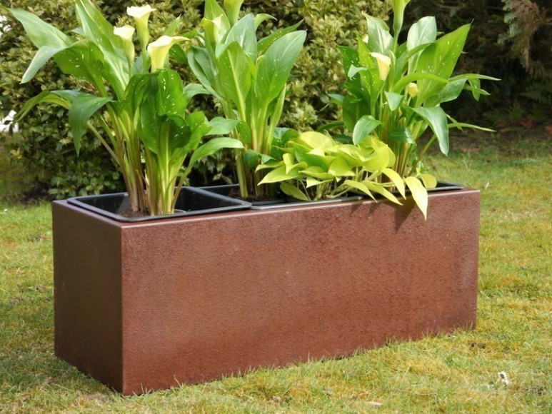 Pflanztröge aus Cortenstahl für Rollen, rostfarben 100x40x40