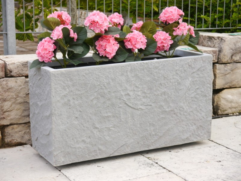 Pflanztrog ROCKS, Pflanzkübel, Fiberglas grau (Rollen optional) 100x40x50