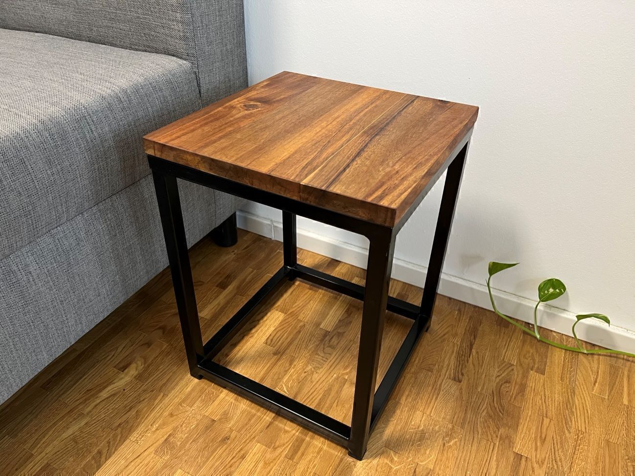 Beistelltisch EMMA mit Akazienholz - jetzt reduziert 40x40x50