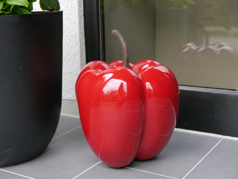 Deko-Paprika in Hochglanz rot 