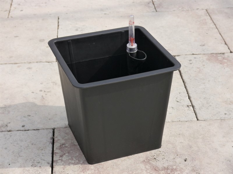 Pflanzeinsatz L26,5x B26,5x H25cm, mit Bewässerungssystem 