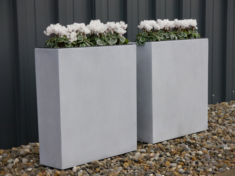 Raumteiler DIVIDO aus Fiberglas in betongrau | bei east west trading Raumteiler DIVIDO aus Fiberglas in betongrau | bei east west trading