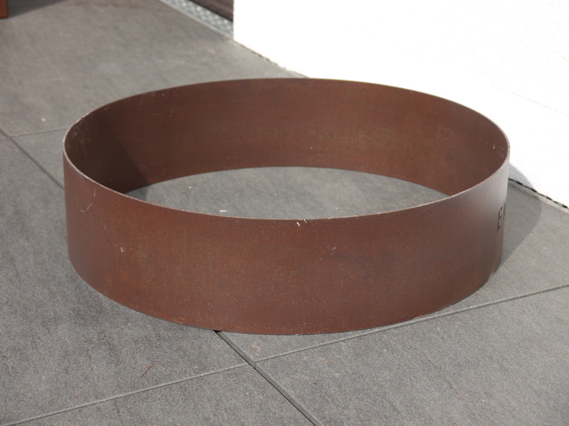 Standteile / Sockel aus Cortenstahl Ø20x6