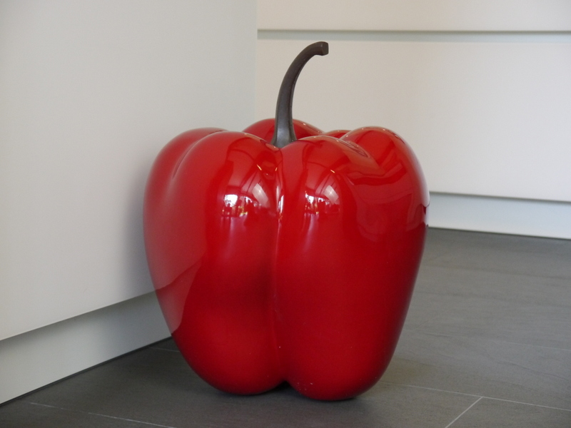 Deko-Paprika in Hochglanz rot 