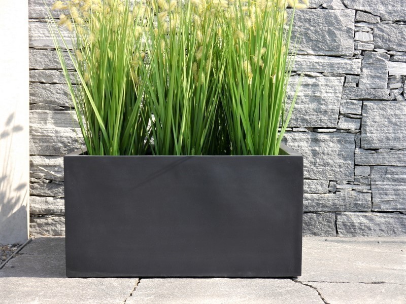 halbhoher Pflanzkübel MEZZO, Fiberglas schwarz 80x80x50 auf Anfrage!