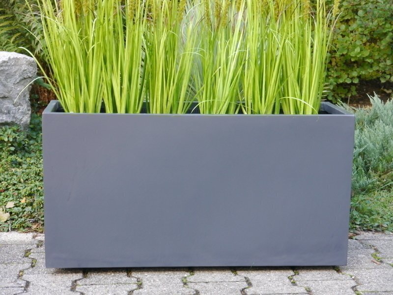 Komplettset 2-teilig: Pflanzkübel mit Roller, Fiberglas anthrazit 120x50x60
