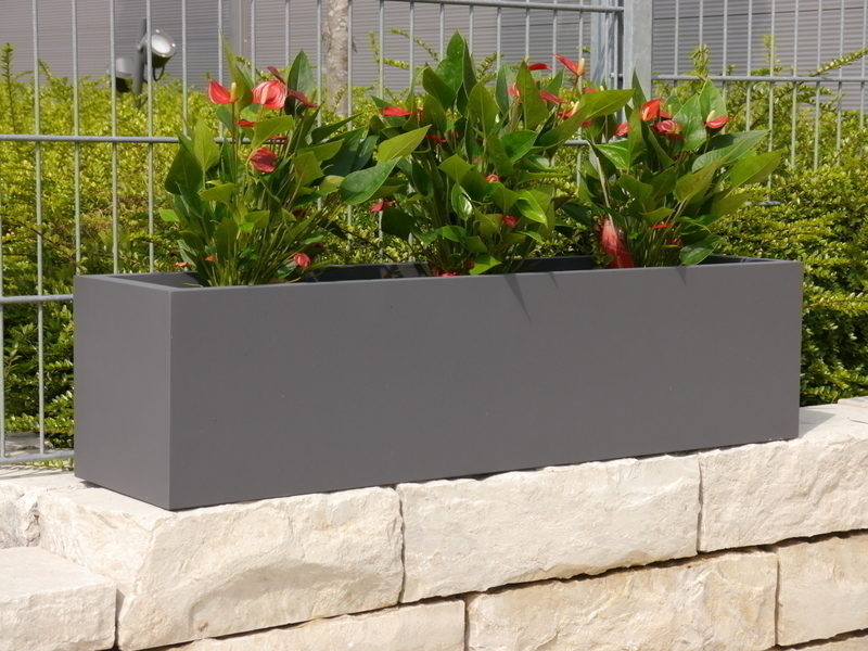 Pflanzkübel SUPREMO, TÜV-geprüft, Fiberglas anthrazit 50x18x18