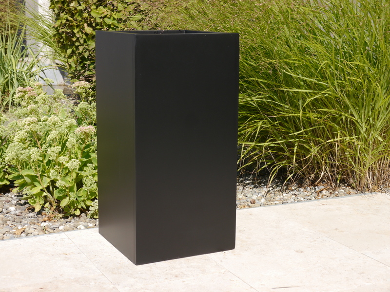 Pflanzkübel SUPREMO, TÜV-geprüft, Fiberglas schwarz 30x30x60