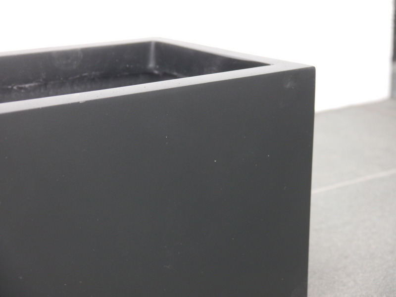 Pflanztrog SUPREMO, Pflanzkübel, Fiberglas schwarz 100x25x25