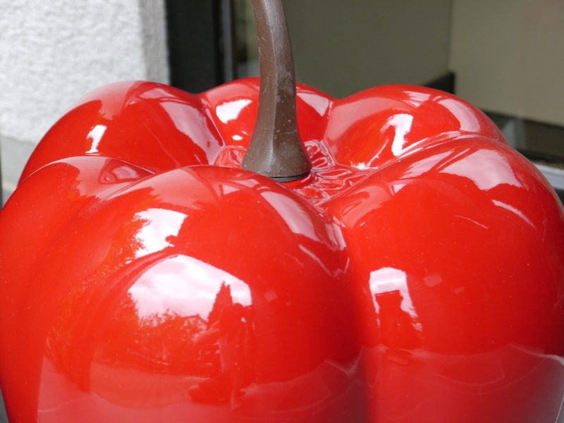Deko-Paprika in Hochglanz rot 