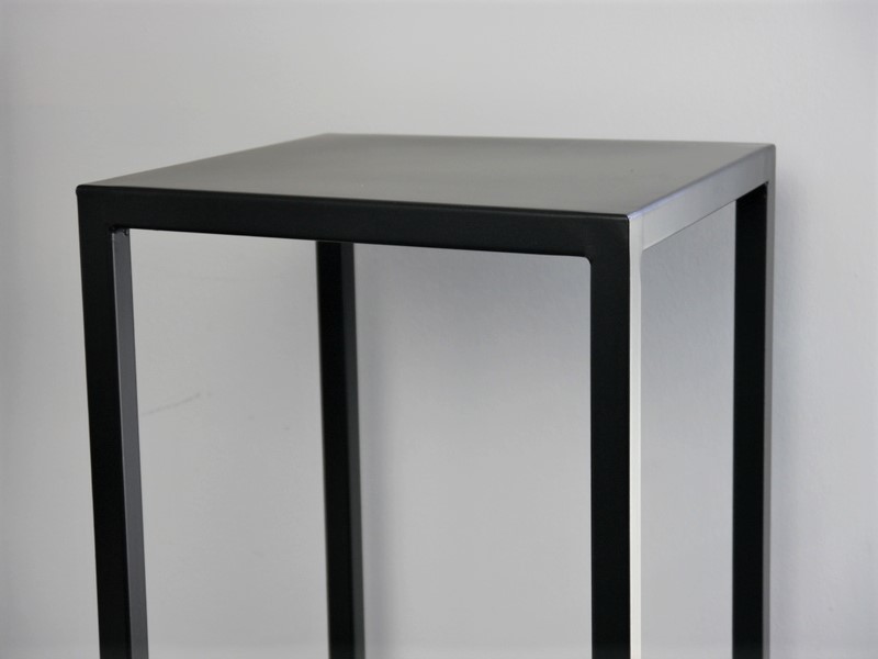 Pflanzgestell aus Metall , schwarz 40x40x65