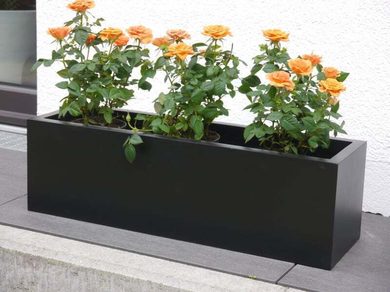 Balkonkasten LINEA inkl. Befestigung für Geländer, schwarz 60x18x18