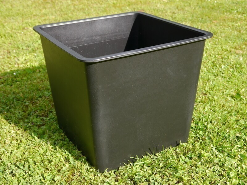 Pflanzkübel, Blumentopf aus Cortenstahl , braun  ( Rollen optional) 40x40x40