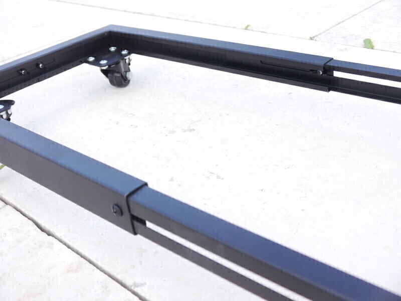 ausziehbarer Pflanzenroller aus Metall, schwarz 