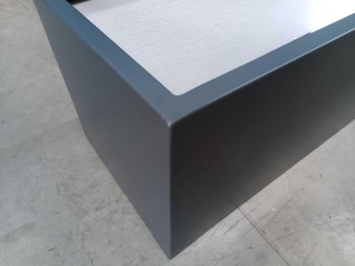 B-Ware: Pflanztrog aus Metall, anthrazit (100x40x40 cm) 