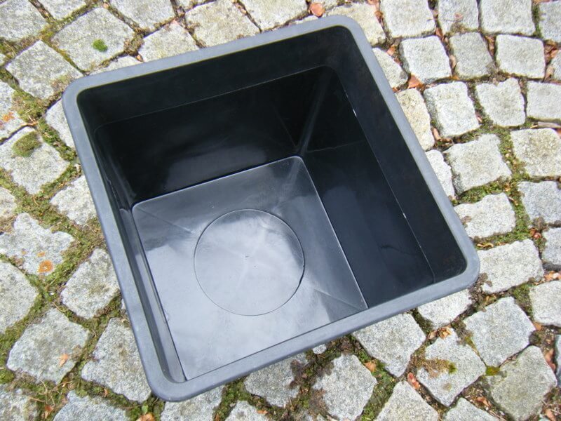 Komplettset 3-teilig: Pflanzkübel mit Untersetzer und Einsatz, Fiberglas schwarz 50x50x50
