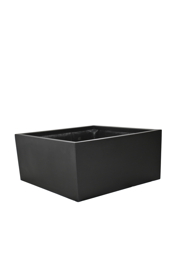 halbhoher Pflanzkübel MEZZO, Fiberglas schwarz 80x80x50 auf Anfrage!